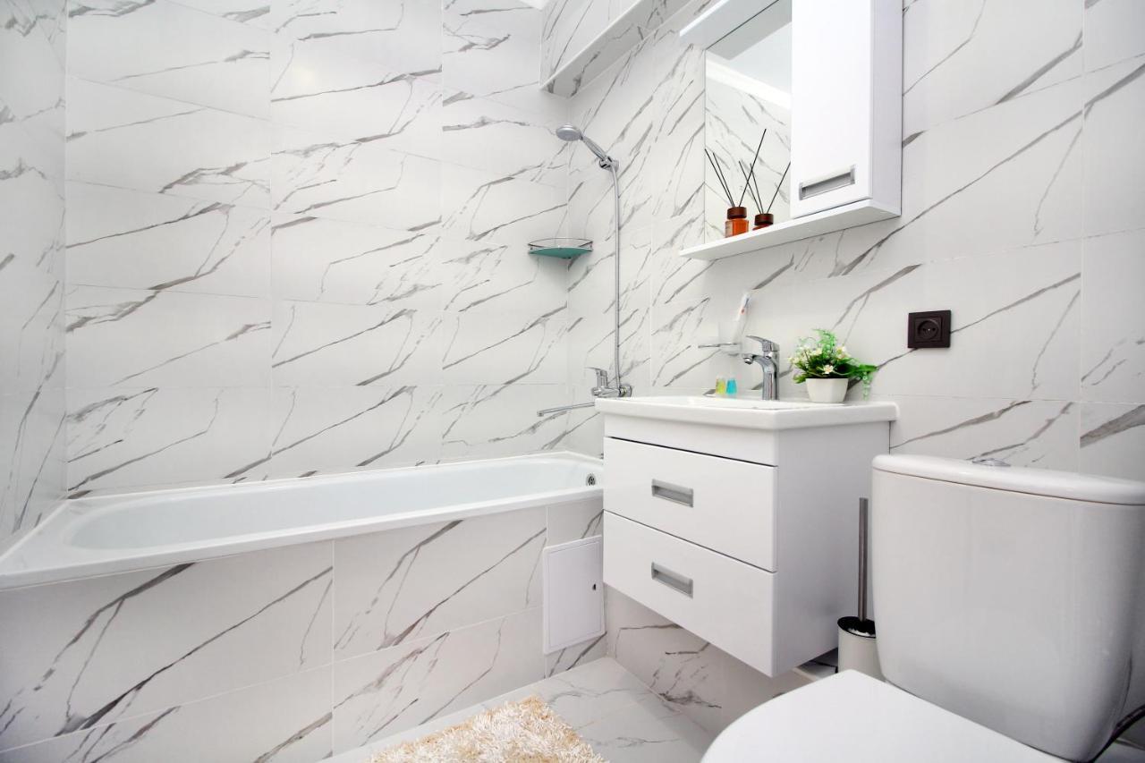 Cozy Studio In The Best Area! 5 Almaty Exterior photo